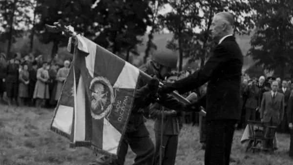 Bóg, Honor, Ojczyzna - Co naprawdę znaczy ta dewiza?